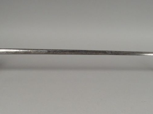 Epée d’officier premier Empire. Monture en bronze, plateau de garde en