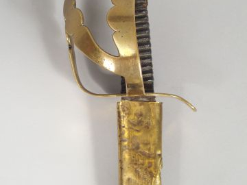 Sabre de chasseur à cheval au modèle de 1790. Monture en bronze coulé,
