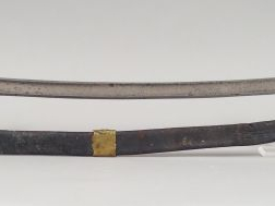 Sabre de chasseur à cheval au modèle de 1790. Monture en bronze coulé,