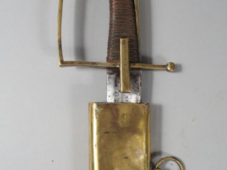 Vente aux enchères Sabre de hussard ou de chasseur à cheval de la fin de l’ancien régime.