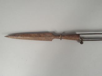 Vente aux enchères Fer de lance de cavalerie à boule, lame plate à 4 pans sans gorge de 1