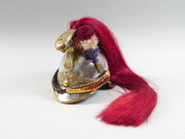 Casque de trompette troupe de dragon modèle 1872. Bombe en acier embou