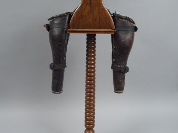 Paire de fontes de pistolet en cuir fauve troupe. Début XIXéme. On y j