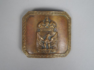Vente aux enchères Grande plaque de ceinturon en bronze coulé, motif central à l’aigle co