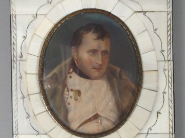 Miniature 1900 sur ivoire 'portrait de Napoléon'. 8 x 6,5 cm