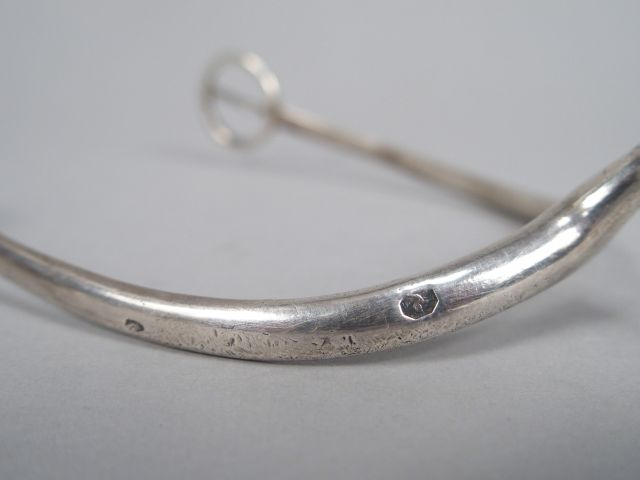 Belle paire d'éperons d'officier en argent massif molette en étoile, p