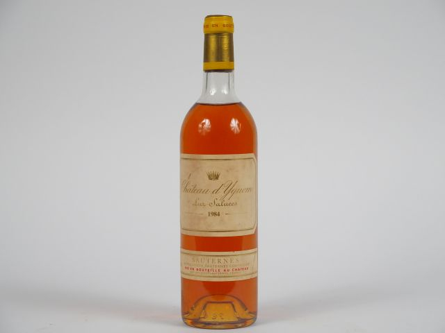 1 BOUTEILLE CHÂTEAU D'YQUEM 1er CRU CLASSE SUPERIEUR SAUTERNES - 1984 