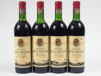 Vente aux enchères 4 BOUTEILLES CHÂTEAU LARCIS DUCASSE ST EMILION GC - 1970 - EA/3 BG-/1 