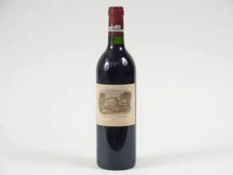 Vente aux enchères 1 BOUTEILLE CHÂTEAU LAFITE ROTHSCHILD 1er GCC PAUILLAC - 1985 - BG++
