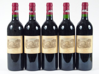 Vente aux enchères 5 BOUTEILLES CHÂTEAU LAFITE ROTHSCHILD 1er GCC PAUILLAC - 1993