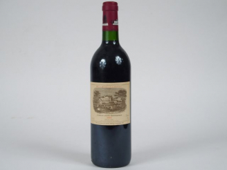 Vente aux enchères 1 BOUTEILLE CHÂTEAU LAFITE ROTHSCHILD 1er GCC PAUILLAC - 1994
