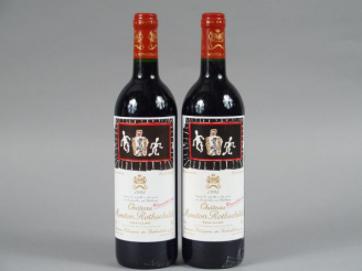 Vente aux enchères 2 BOUTEILLES CHÂTEAU MOUTON ROTHSCHILD 1er GCC PAUILLAC - 1994