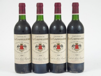 Vente aux enchères 4 BOUTEILLES CHÂTEAU LA GAFFELIERE 1er GCC ST EMILION - 1994 - BG