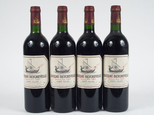 4 BOUTEILLES CHÂTEAU BEYCHEVELLE GCC ST JULIEN - 1997 - 1 BG