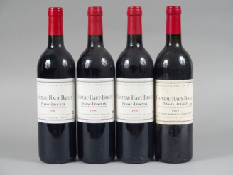 Vente aux enchères 4 BOUTEILLES CHÂTEAU HAUT BAILLY CC GRAVES : 1 de 1989 - 3 de 1998