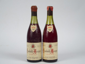 Vente aux enchères 2 BOUTEILLES CHAMBOLLE MUSIGNY P. BERTRAND : 1 de 1976 4 CM - 1 de 198
