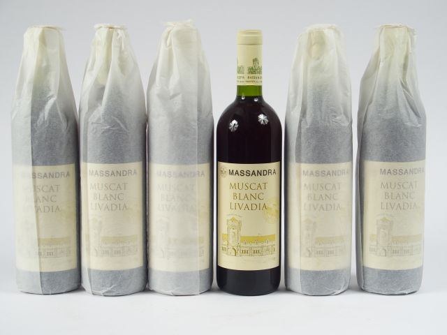 6 BOUTEILLES MASSANDRA MUSCAT BLANC LIVIDIA - 2006