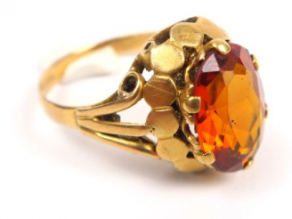 Vente aux enchères Bague ornée d'une citrine, monture en or 14 carats. Poids tel : 3,6 g
