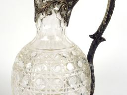 Verseuse en cristal taillé et argent, poinçon Minerve
