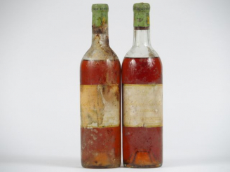 Vente aux enchères 2 BOUTEILLES CHÂTEAU GILETTE CC SAUTERNES - 1954 - MEP/EF/EA/BS