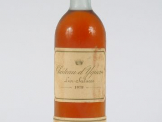 Vente aux enchères 1 BOUTEILLE CHÂTEAU D'YQUEM 1er CCS SAUTERNES - 1978 - BG/EF