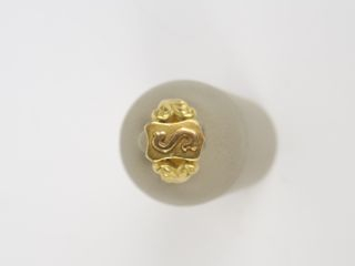 Vente aux enchères Bague ancienne en or, monogrammée S. 9 g
