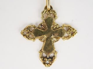 Croix en or. 9 g