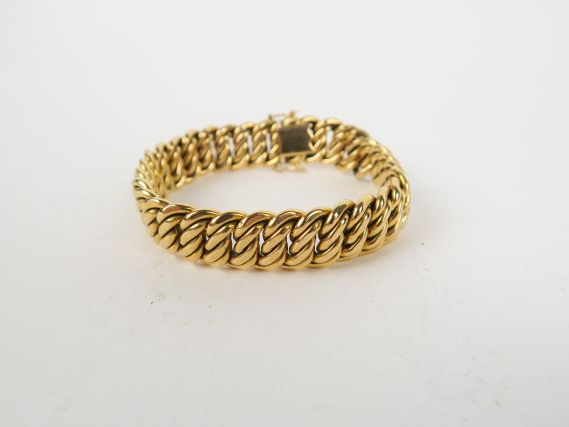 Gourmette en or, maille américaine. 28,2 g