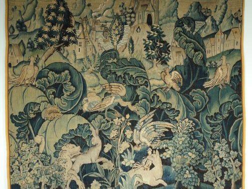 Tapisserie en laine et soie dite aux aristoloches ou feuilles de  chou