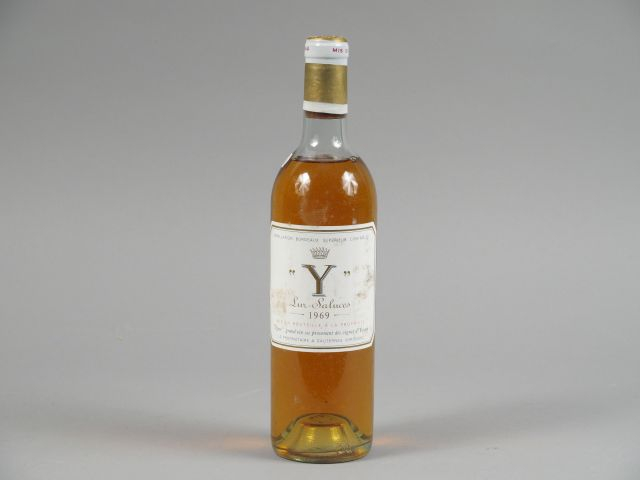 1 BOUTEILLE Y DE YQUEM BORDEAUX SUPERIEUR - 1969 - HEP