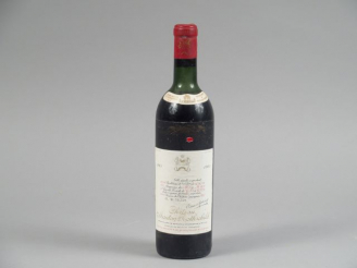 Vente aux enchères 1 BOUTEILLE CHÂTEAU MOUTON ROTHSCHILD 1er GCC PAUILLAC - 1961 - HEP