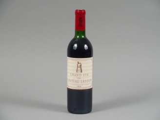 Vente aux enchères 1 BOUTEILLE CHÂTEAU LATOUR 1er GCC PAUILLAC - 1973 - LB/ELF