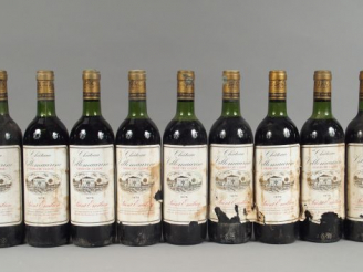 Vente aux enchères 9 BOUTEILLES CHÂTEAU VILLEMAURINE GCC ST EMILION - 1975 - 4 BG/3 LB/5 