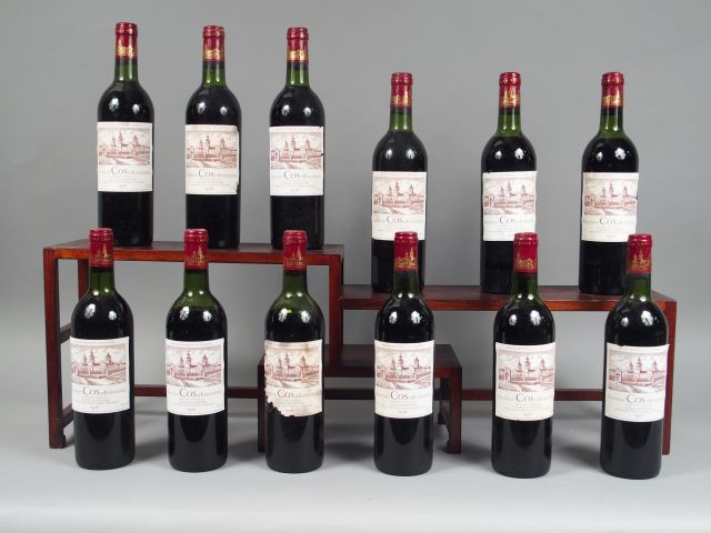 12 BOUTEILLES CHÂTEAU COS D'ESTOURNEL 1er GCC ST ESTEPHE - 1976 - CBO 
