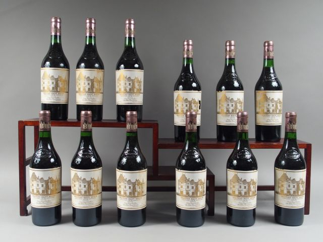 12 BOUTEILLES CHÂTEAU HAUT BRION 1er GCC GRAVES - 1978 - CBO - 1 ELA/E