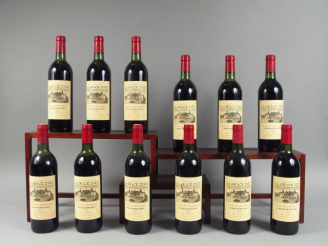 Vente aux enchères 12 BOUTEILLES LA GRACE DIEU GC ST EMILION - 1982 - 5 LB/1 BG/3 HEP/2 E