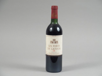 Vente aux enchères 1 BOUTEILLE LES FORTS DE LATOUR PAUILLAC - 1982 - LB