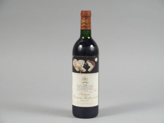 Vente aux enchères 1 BOUTEILLE CHÂTEAU MOUTON ROTHSCHILD 1er GCC PAUILLAC - 1986 - BG/ETL