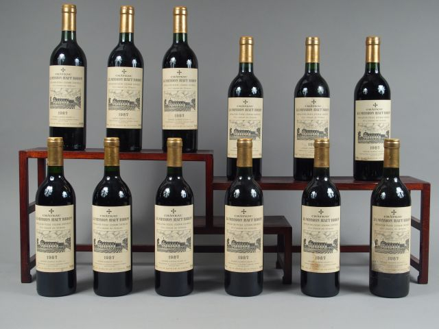 12 BOUTEILLES CHÂTEAU LA MISSION HAUT BRION CC GRAVES - 1987 - CBO - 1
