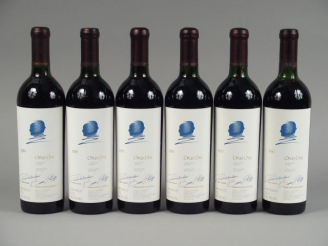 Vente aux enchères 6 BOUTEILLES OPUS ONE NAPA VALLEY - 1989 - CBO - 3 BG/3 LB/4 BOUCHONS 