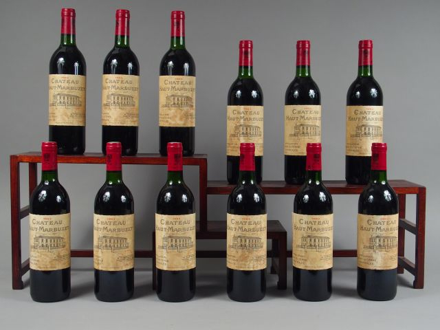 12 BOUTEILLES CHÂTEAU HAUT MARBUZET CBE ST ESTEPHE - 1993 - 4 LB/7 BG/
