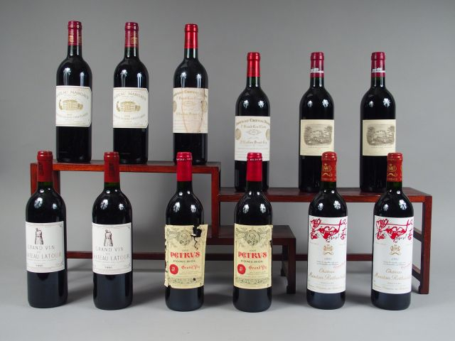 CAISSE PANACHEE 1995 : 2 PETRUS POMEROL 2 EA/1 DECOLLEE - 2 CHÂTEAU MO