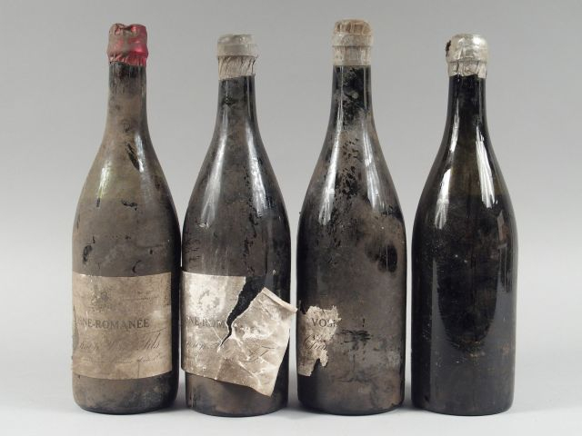 4 BOUTEILLES VOSNE ROMANEE ANNEES 20/30 CHANSON PERE   FILS - 2 PRESUM