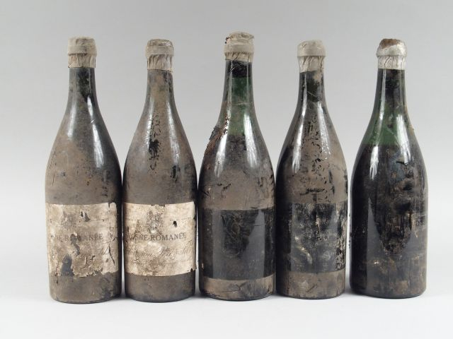 5 BOUTEILLES VOSNE ROMANEE ANNEES 20/30 CHANSON PERE   FILS - 3 PRESUM