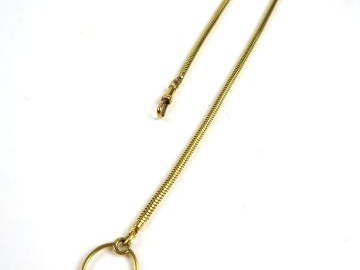 Giletière en or, maille serpent. Poids : 33 g