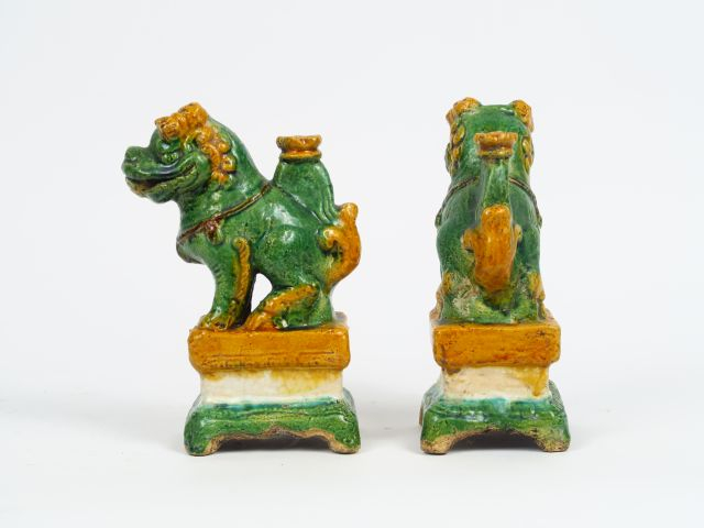 Paire de porte-baguettes à encens en céramique émaillée ocre jaune rep