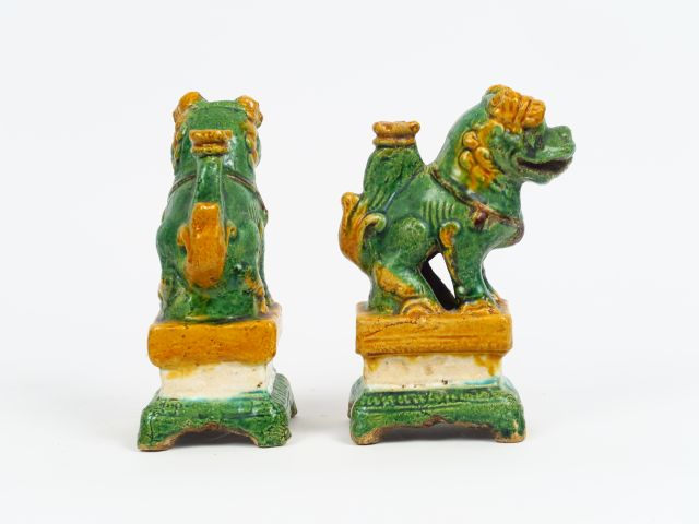 Paire de porte-baguettes à encens en céramique émaillée ocre jaune rep