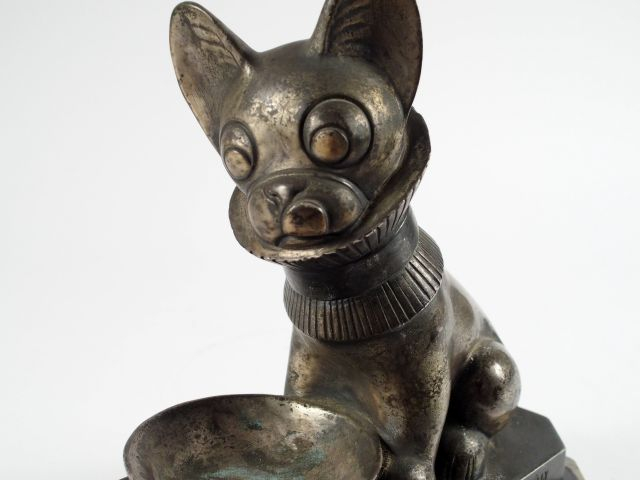 Christiane CHILLI "Chiot à la gamelle". Sculpture Art Déco en bronze a