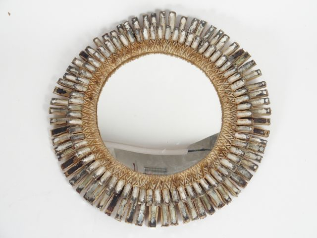 Line VAUTRIN. Miroir "Gerbera" en talosel à double couronne (accidents