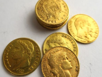 Vente aux enchères 10 pièces 20 francs or (1811 A, 1812 A, 1854 A, 1858 A, 1859 A, 1861 A